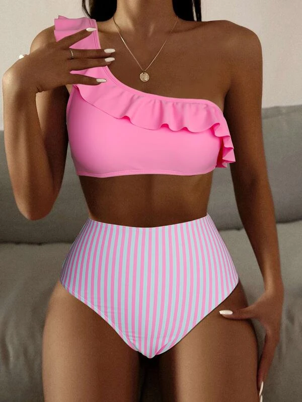 Maillot rose deux pièces