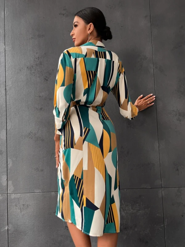 Robe classique blanche bleu vert jeune – Image 7