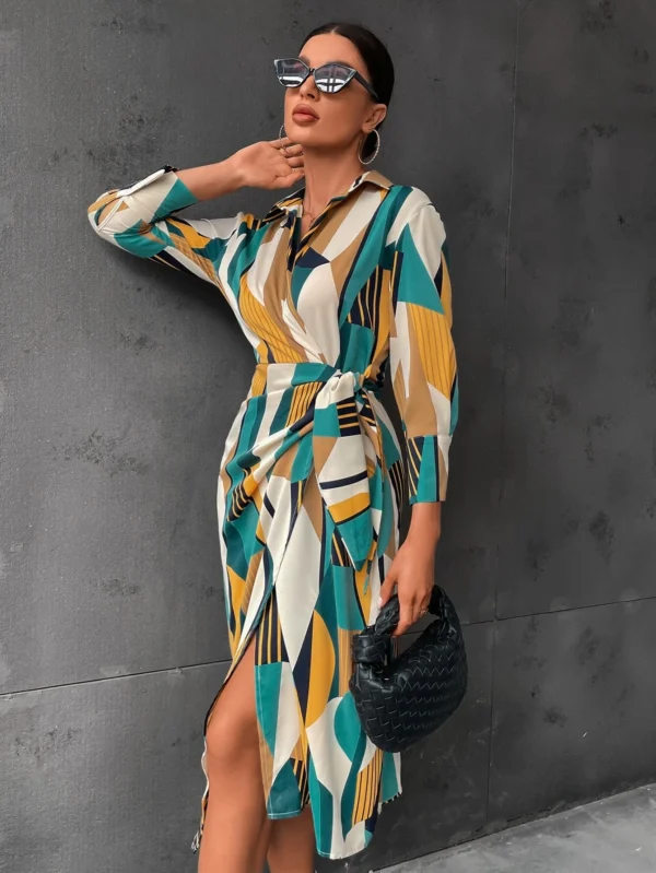 Robe classique blanche bleu vert jeune – Image 5
