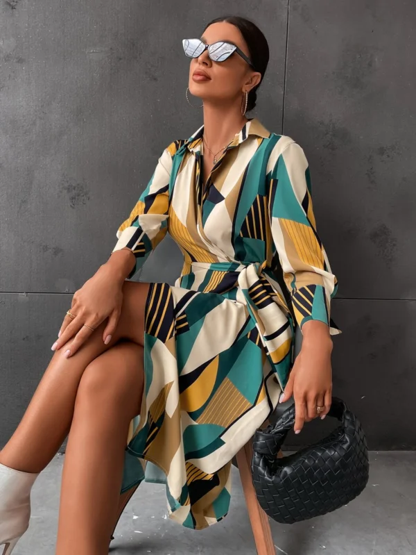 Robe classique blanche bleu vert jeune – Image 3